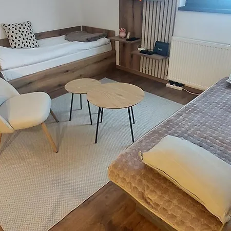 109 Nikola Apartamento