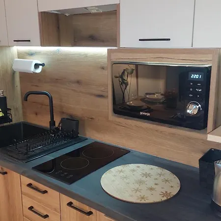 109 Nikola Apartamento